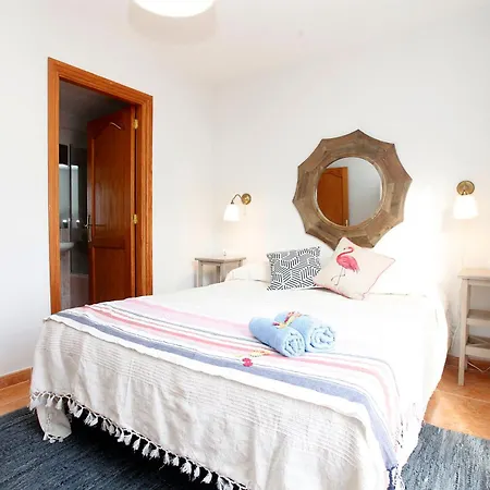 Deluxe Island Ii Apartment